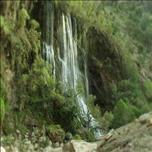 آبشار شوی مرواریدی در دل زاگرس مرکزی
